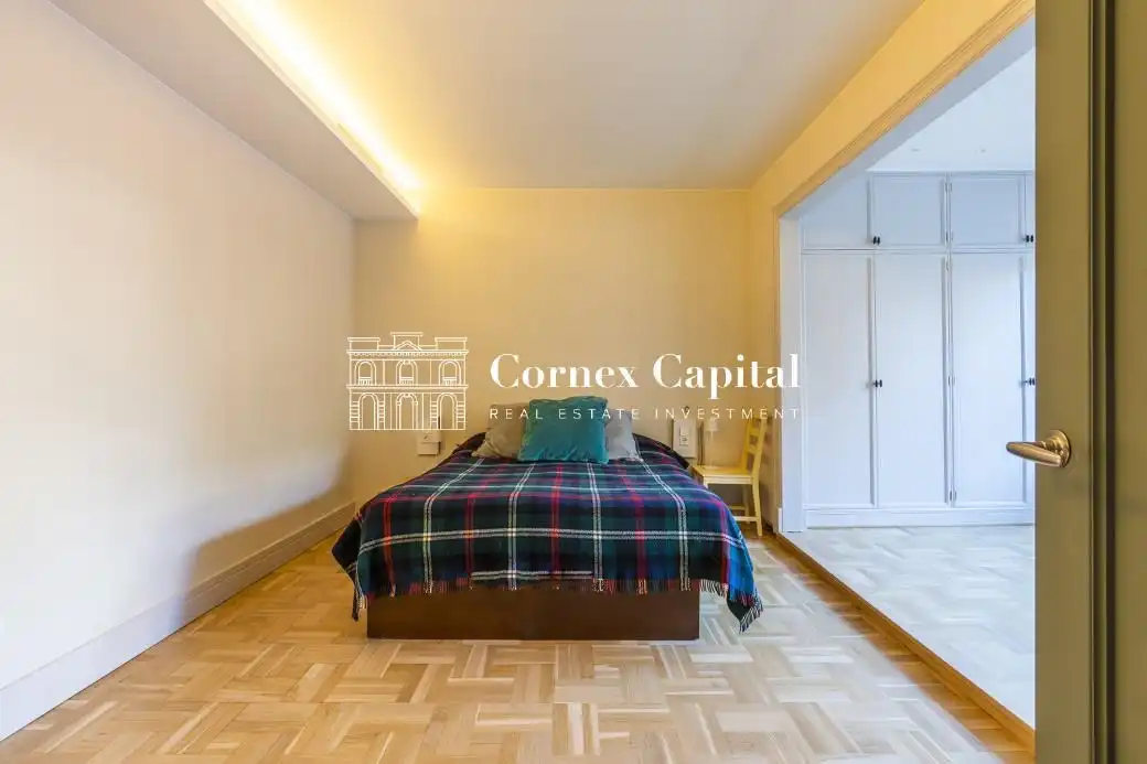 Habitación de Piso en venta en Barcelona con Aire acondicionado, Terraza y Trastero
