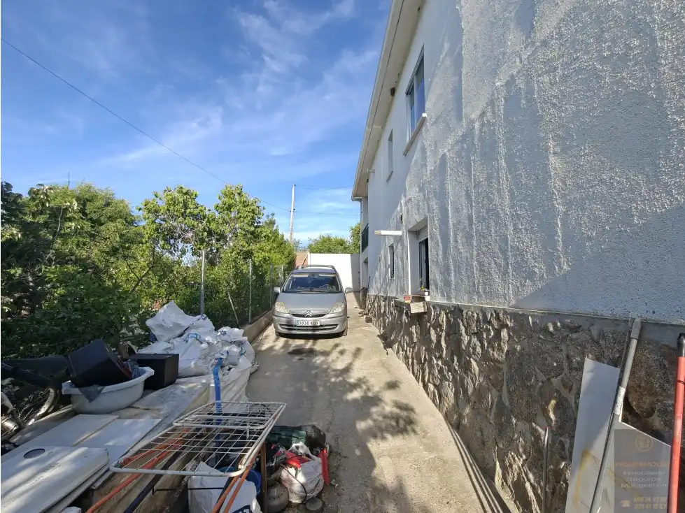 Exterior view of Houses for sale in Casarrubios del Monte  with Terrace and Furnished