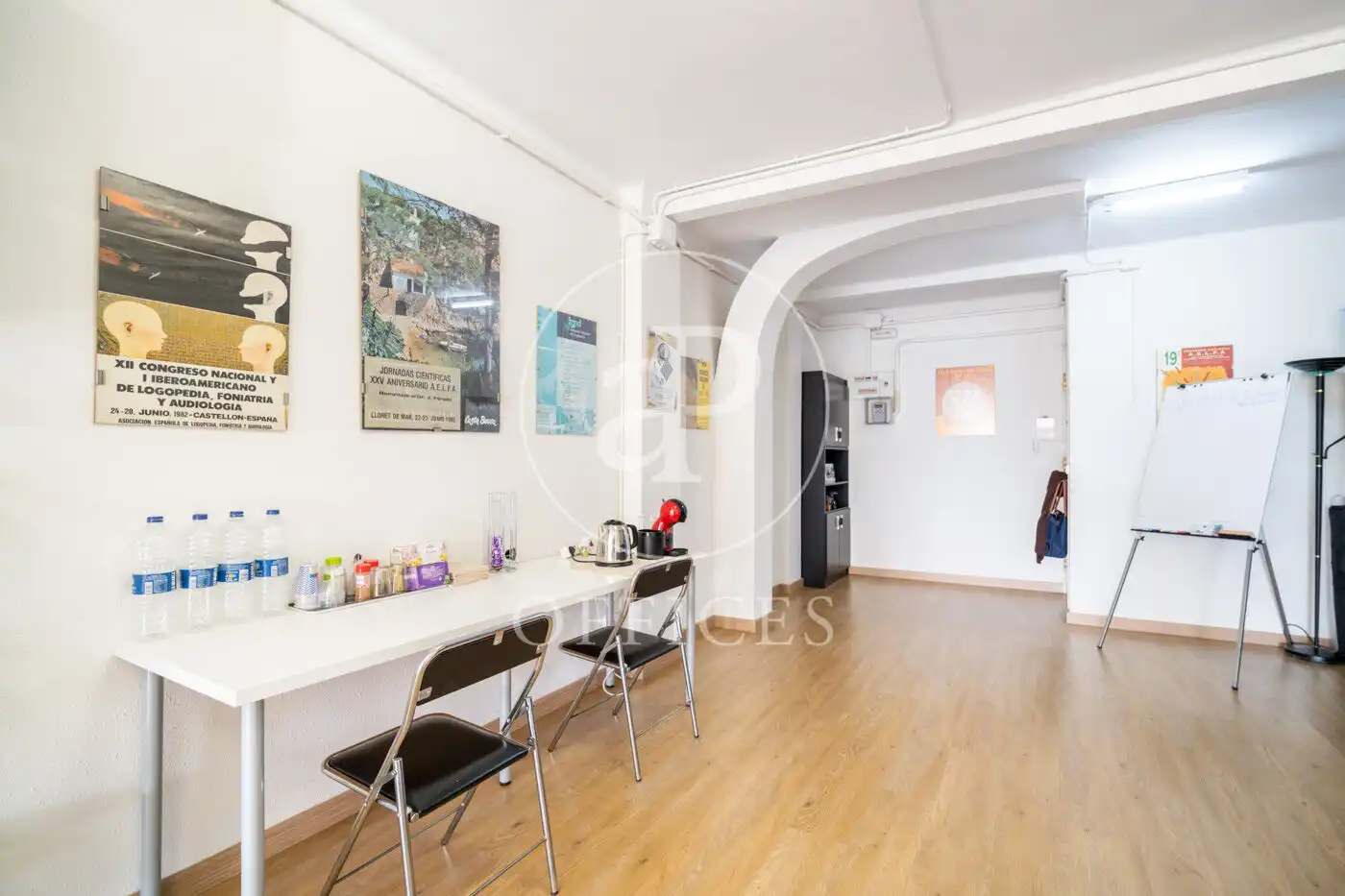 Außenansicht von Büro zum Verkauf in Barcelona mit Klimaanlage