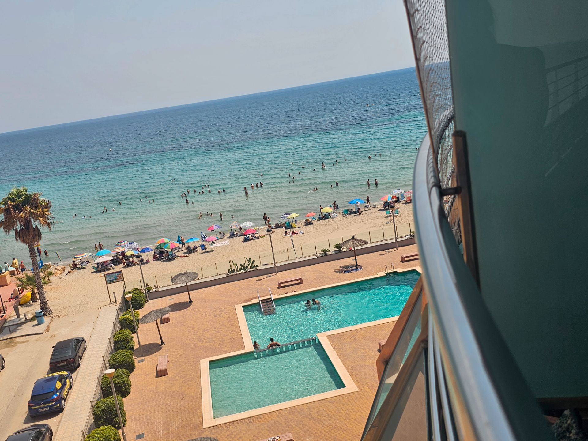 Piscina de Apartament en venda en La Manga del Mar Menor amb Aire condicionat, Calefacció i Terrassa