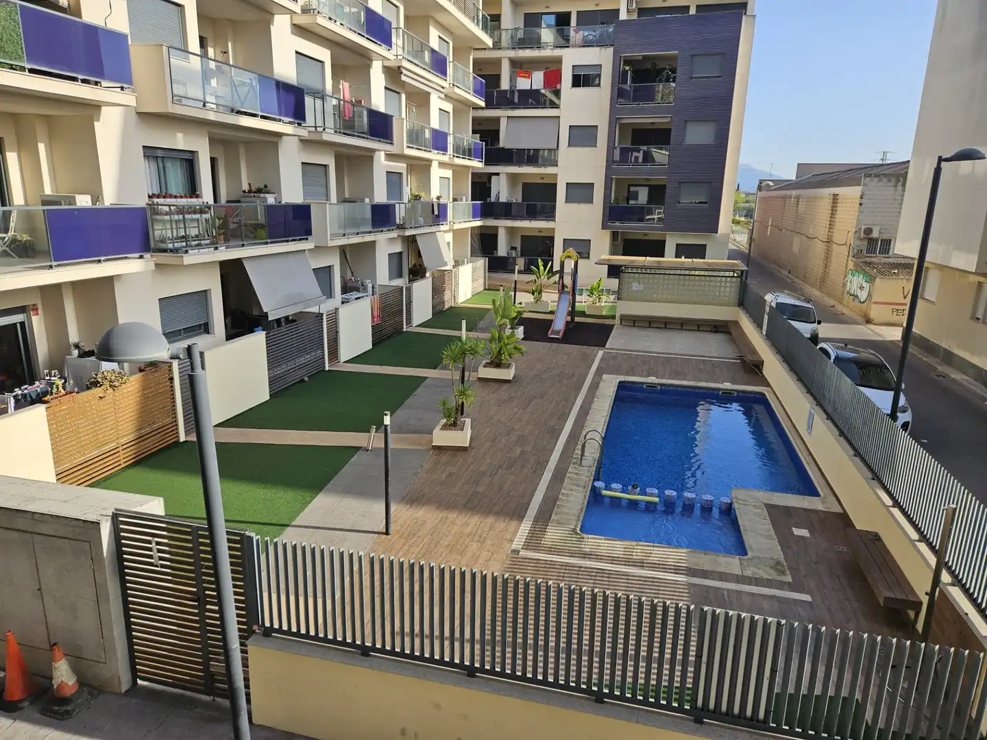 Swimming pool of Flat for sale in Vinaròs  with Air Conditioner, Heating and Storage room