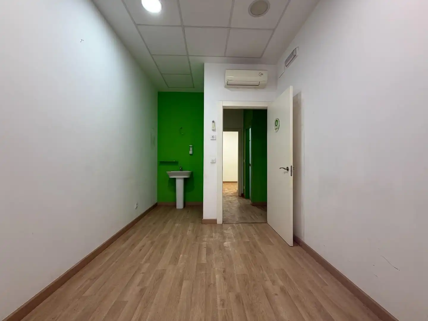 Local de alquiler en Santander con Aire acondicionado