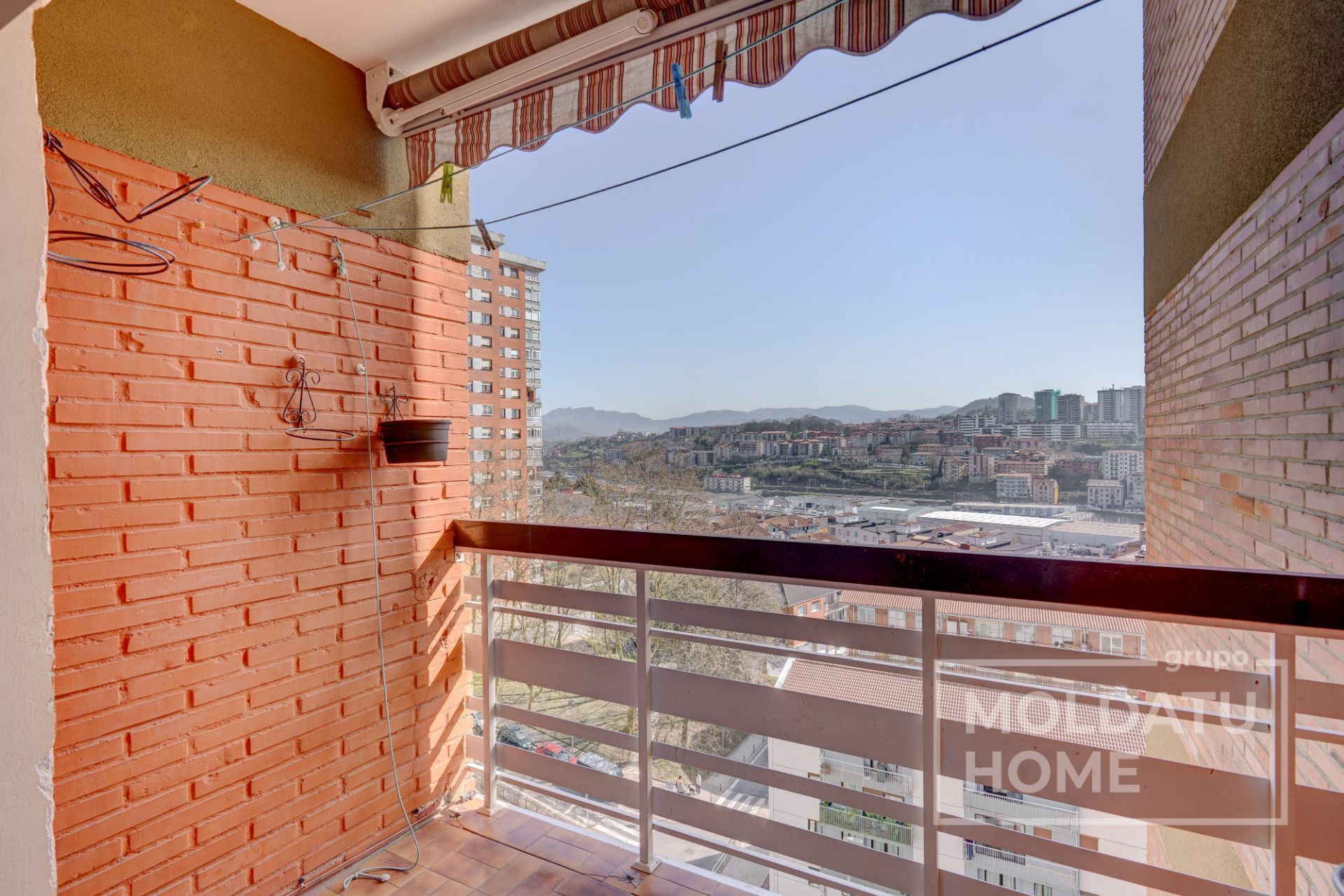 Terrassa de Pis en venda en Donostia - San Sebastián  amb Calefacció, Terrassa i Traster