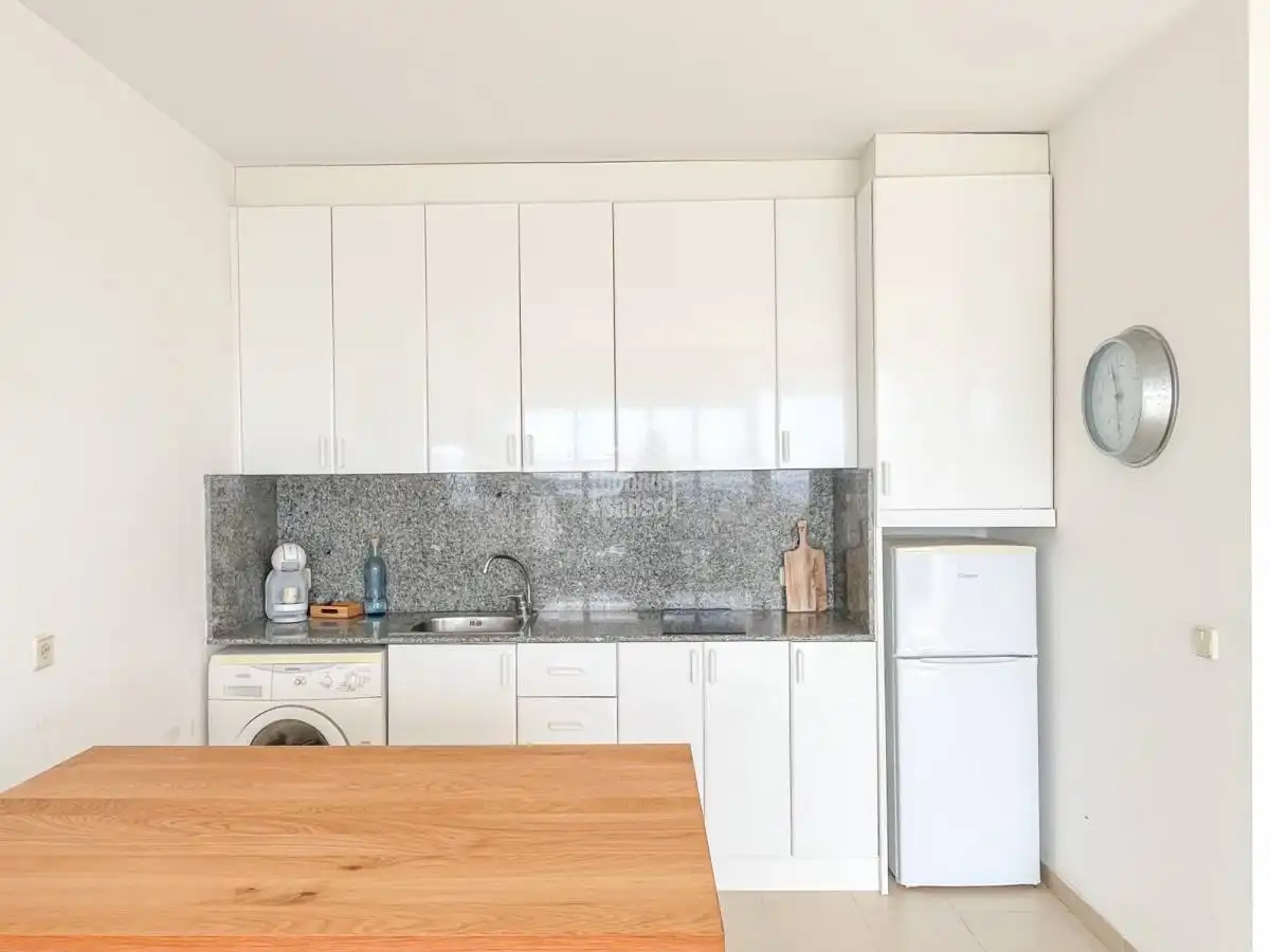 Cuina de Apartament en venda en Es Mercadal amb Calefacció, Terrassa i Moblat