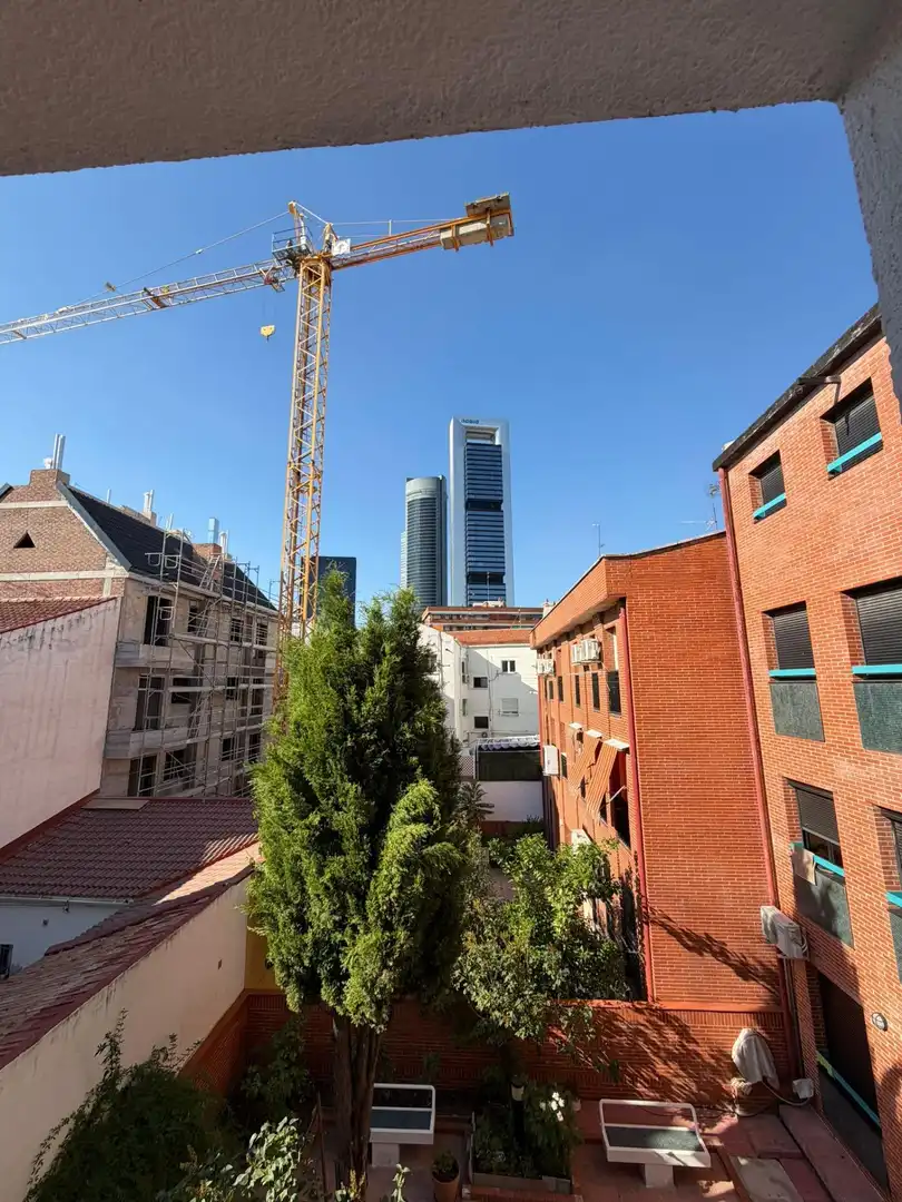 Vista exterior de Piso de alquiler en Madrid con Aire acondicionado y Calefacción