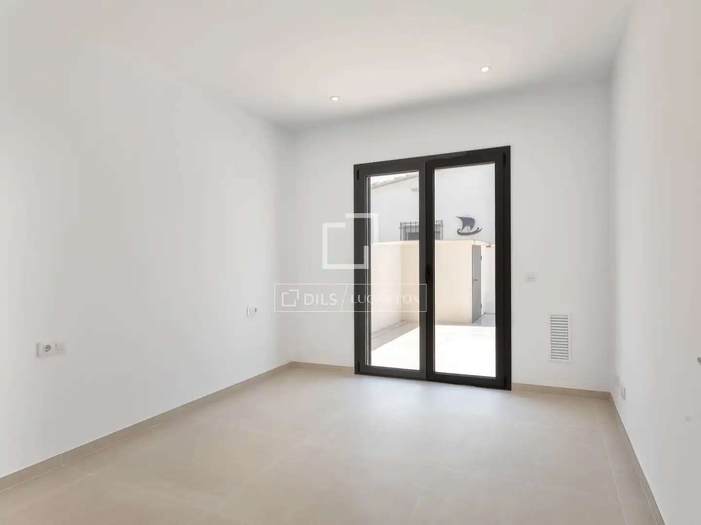 Chalet con piscina en venta en Requesens, imagen 21