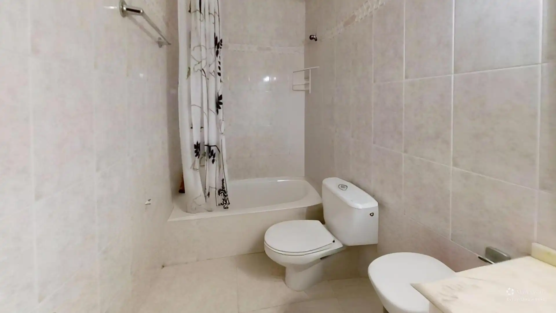 Bany de Casa o xalet en venda en Llinars del Vallès amb Aire condicionat, Calefacció i Jardí privat