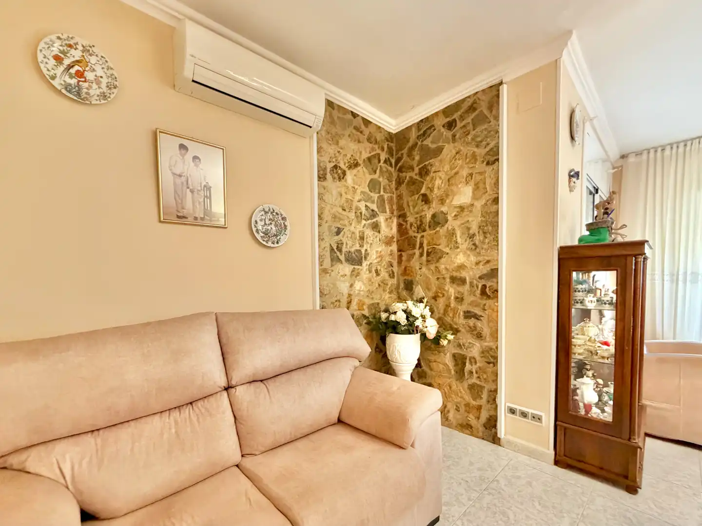 Sala d'estar de Casa o xalet en venda en Olesa de Bonesvalls amb Calefacció, Jardí privat i Terrassa