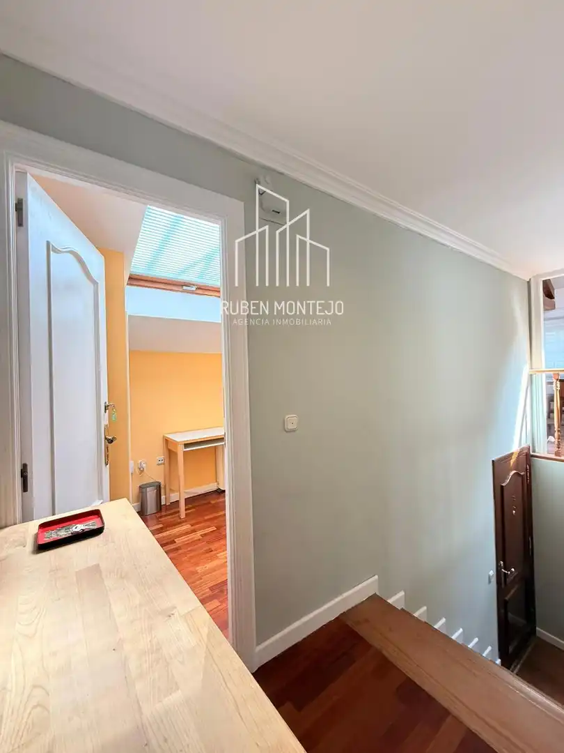 Exterior view of Attic for rent in Salamanca  with Air Conditioner, Heating and Terrace
