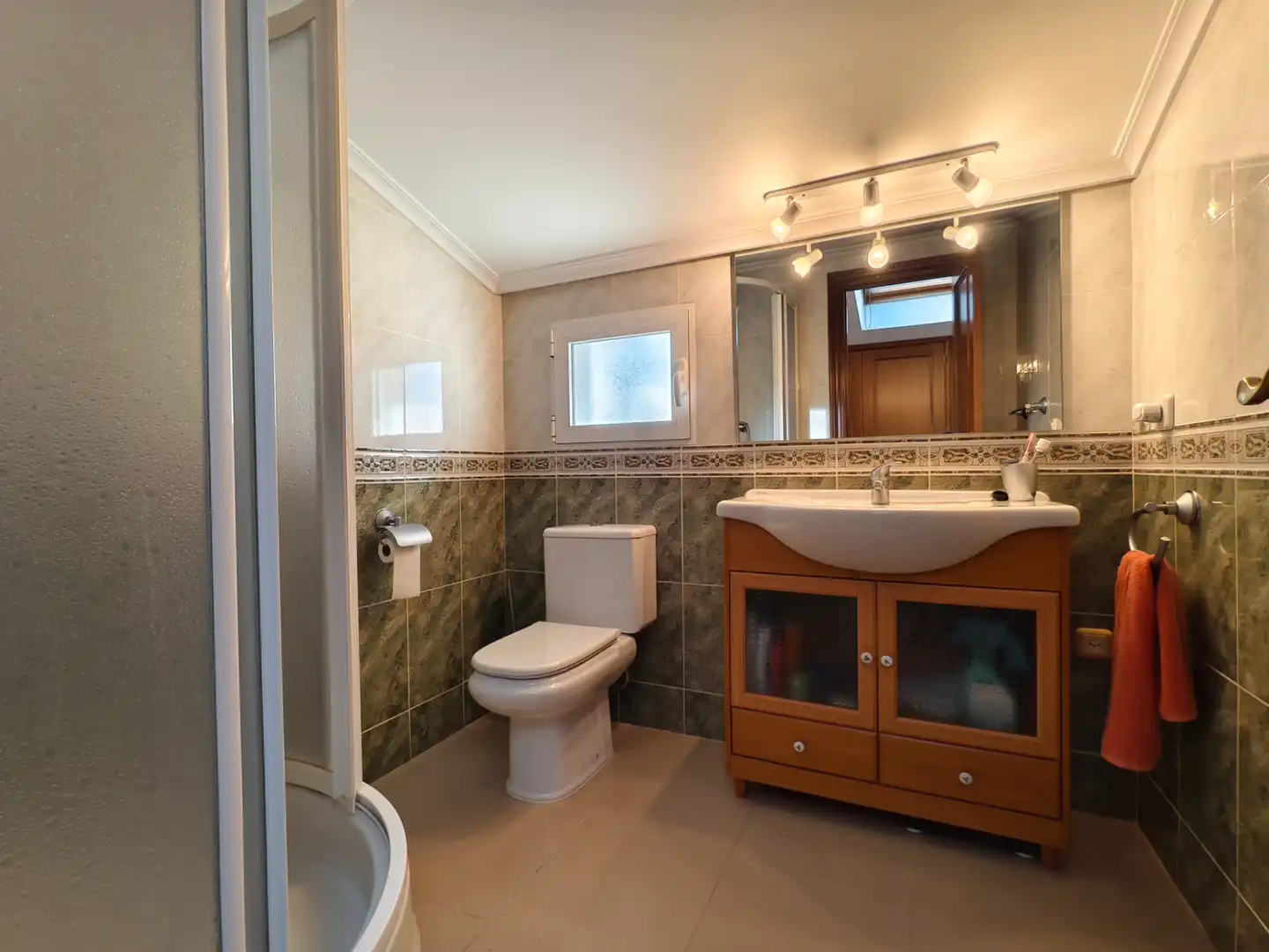 Baño de Casa o chalet en venta en Grijota con Calefacción, Jardín privado y Piscina
