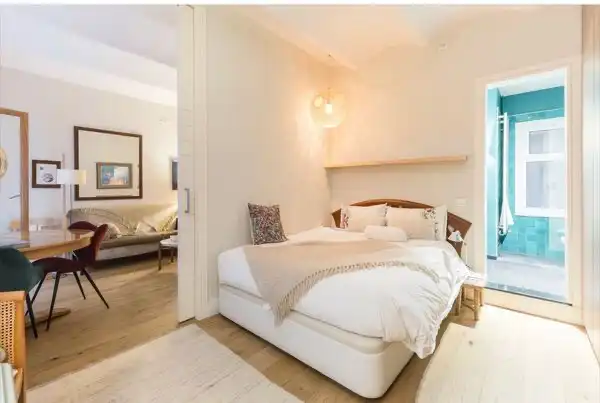 Schlafzimmer von Erdgeschoss zum Verkauf in Barcelona mit Klimaanlage, Heizung und Parkett