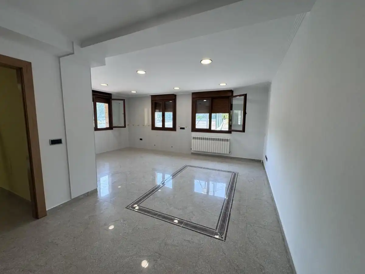 Casa o xalet en venda en Siero amb Calefacció, Jardí privat i Terrassa