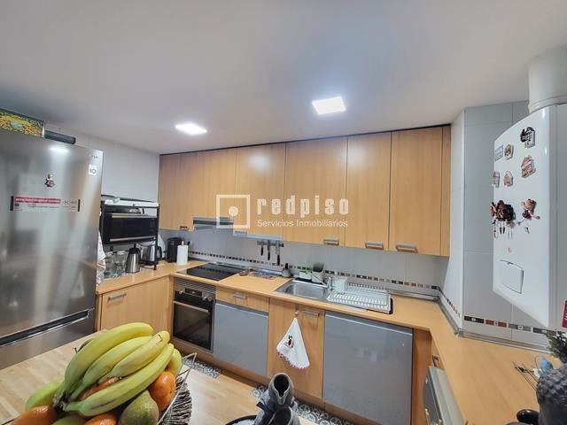 Cuina de Àtic en venda en Valdemoro amb Aire condicionat, Calefacció i Jardí privat