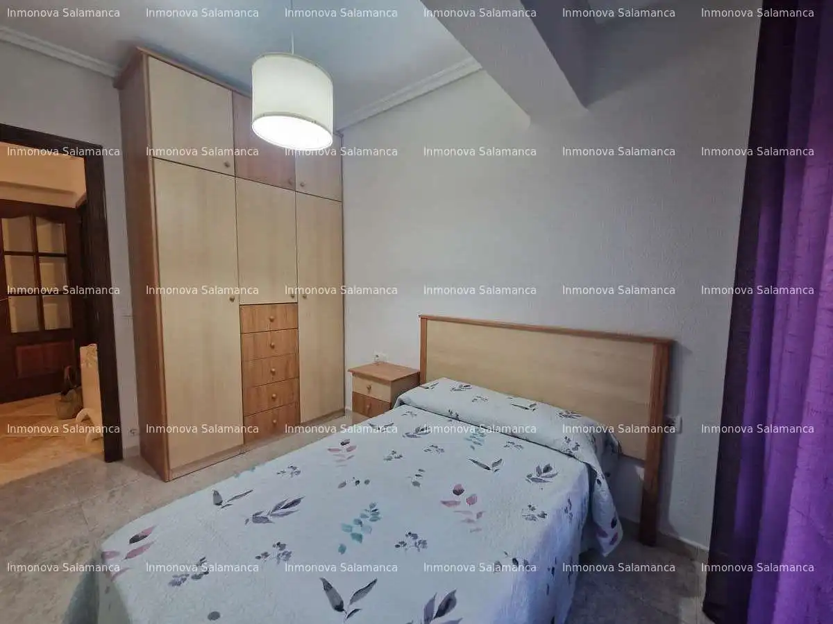 Habitación de Piso de alquiler en Salamanca con Calefacción, Terraza y Amueblado