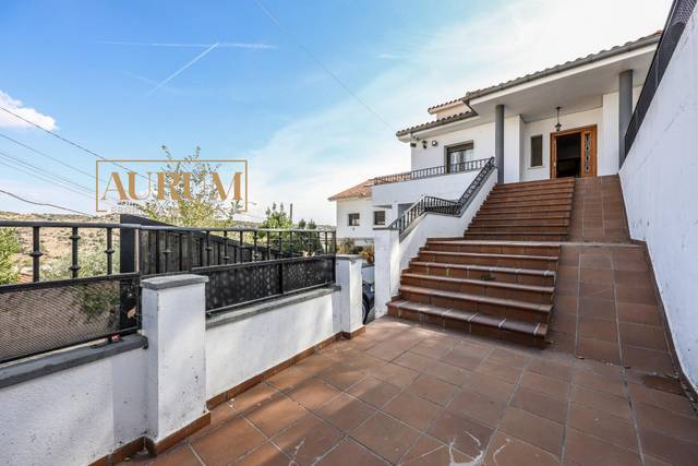 Casa-chalet en Venta en Valdilecha