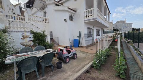 Foto 2 de Casa o xalet en venda a Escritor Antonio Navarro Trujillo, 50, Fuente Alegre - El Chaparral - Los Morales, Málaga Capital