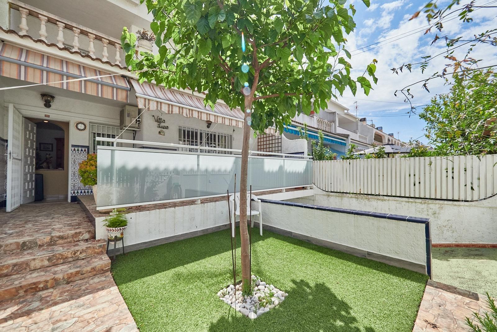 Single-family semi-detached for sale in Calle MARGALLO, Cunit Residencial
