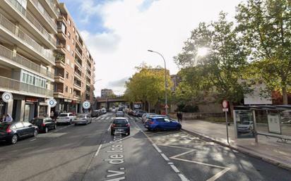 Vista exterior de Pis en venda en Salamanca Capital amb Calefacció, Parquet i Balcó