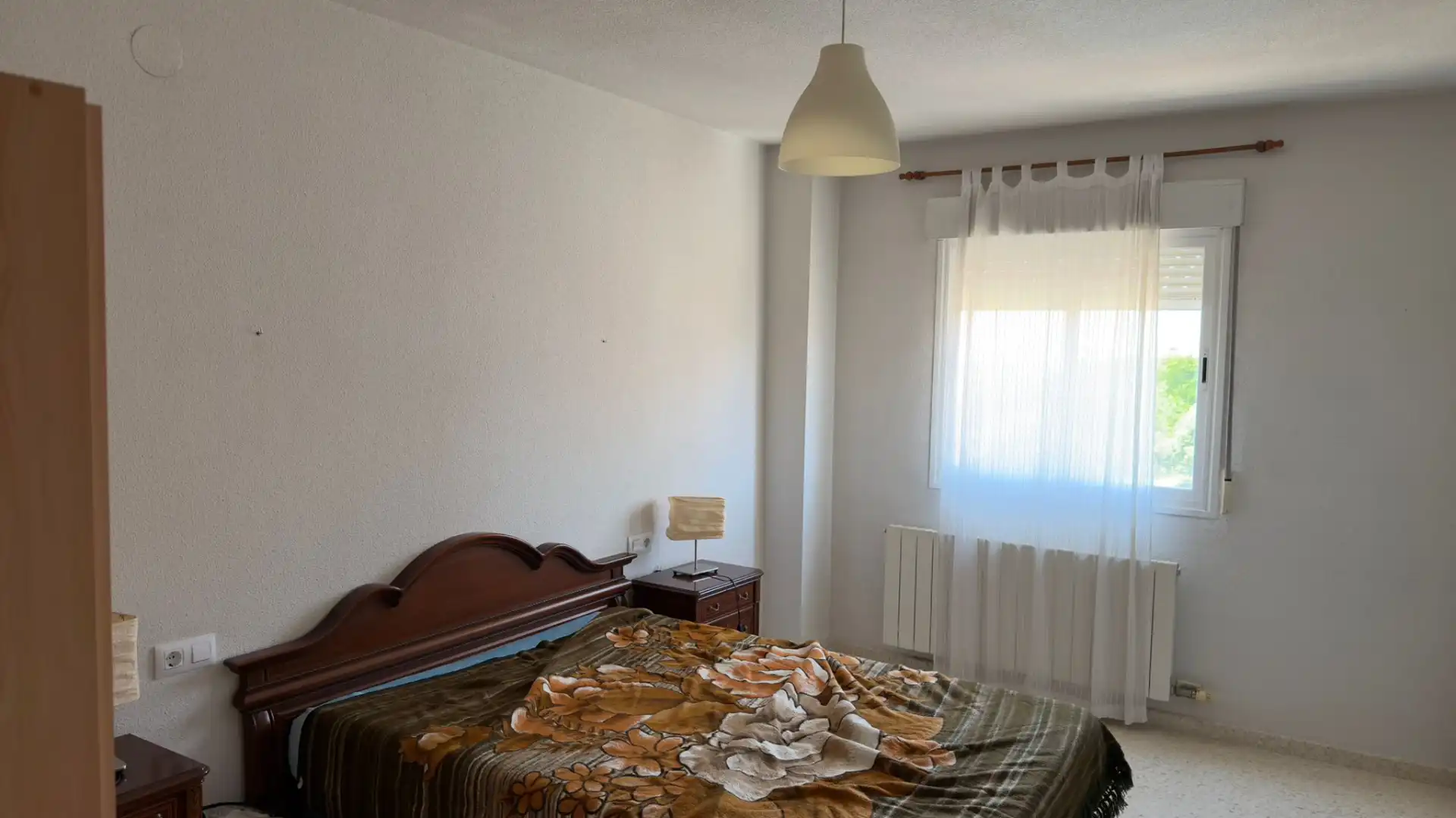 Schlafzimmer von Wohnung zur Miete in Granada mit Heizung, Privatgarten und Möbliert
