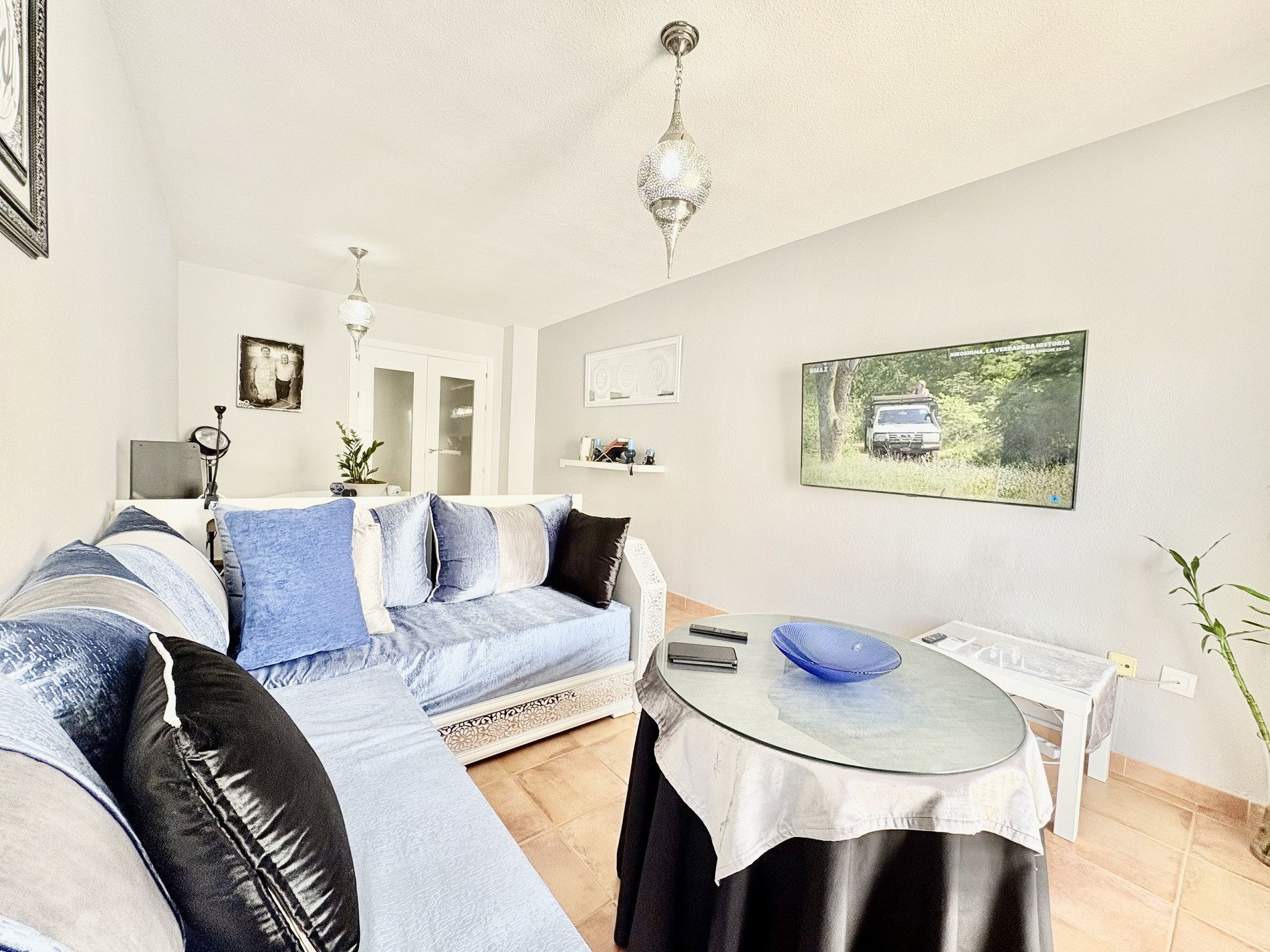 Sala d'estar de Apartament en venda en Mijas amb Aire condicionat, Terrassa i Moblat