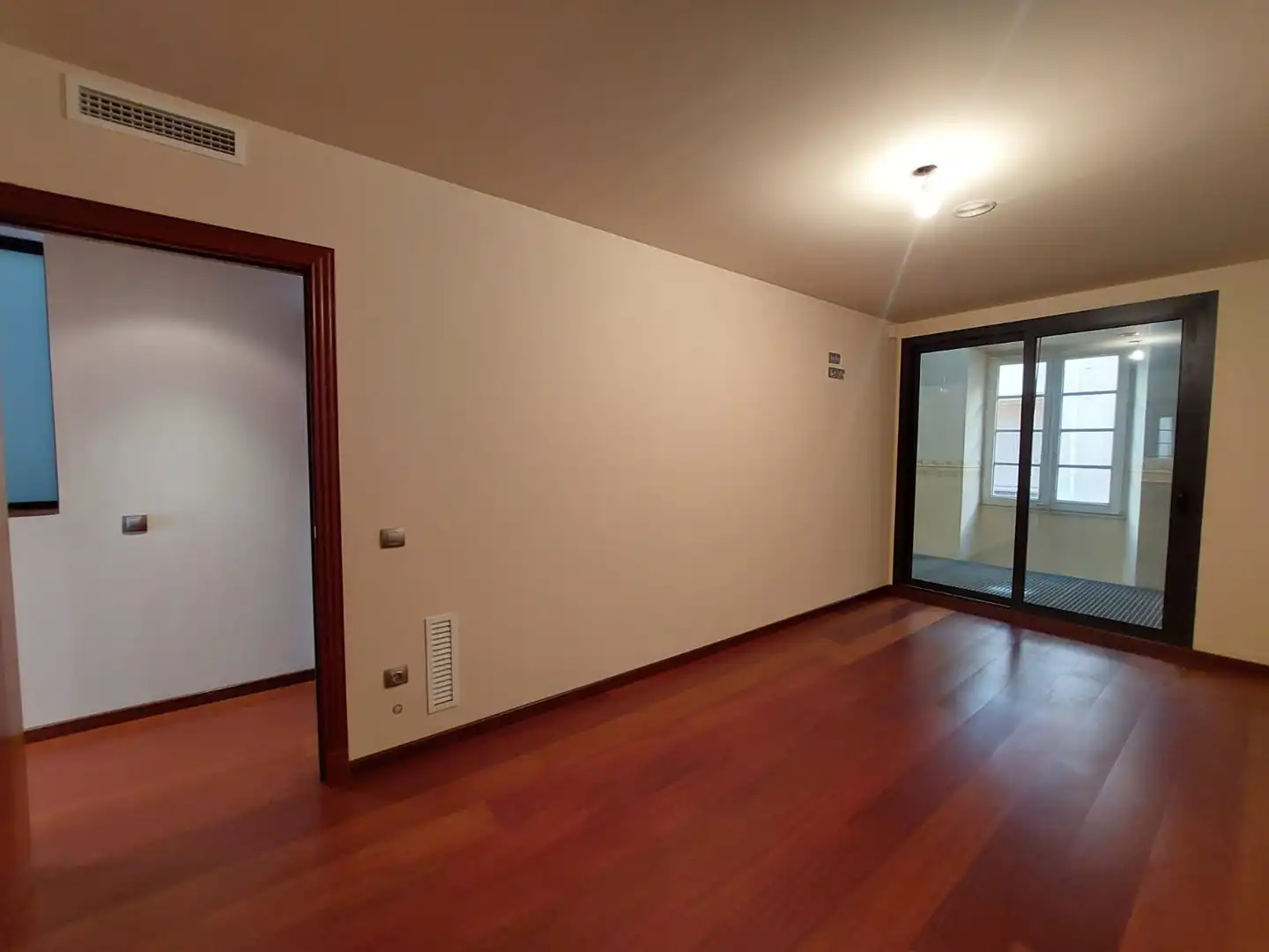 Dúplex de alquiler en Calle Estany, Nou Eixample Sud