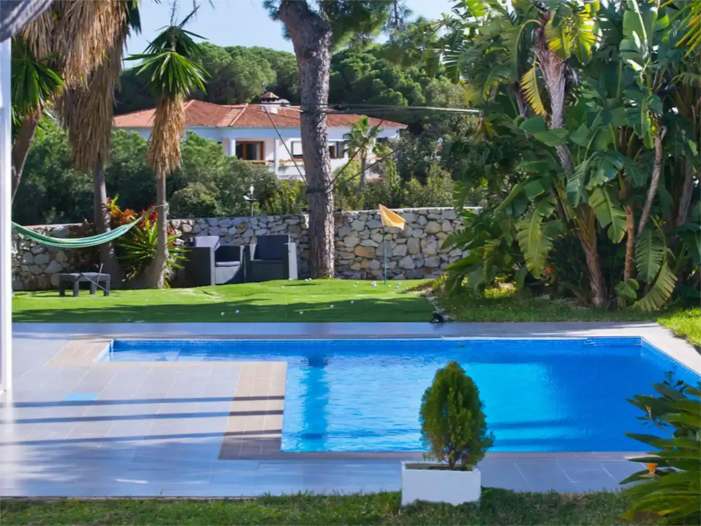 Piscina de Casa o chalet en venta en Marbella con Aire acondicionado, Jardín privado y Trastero