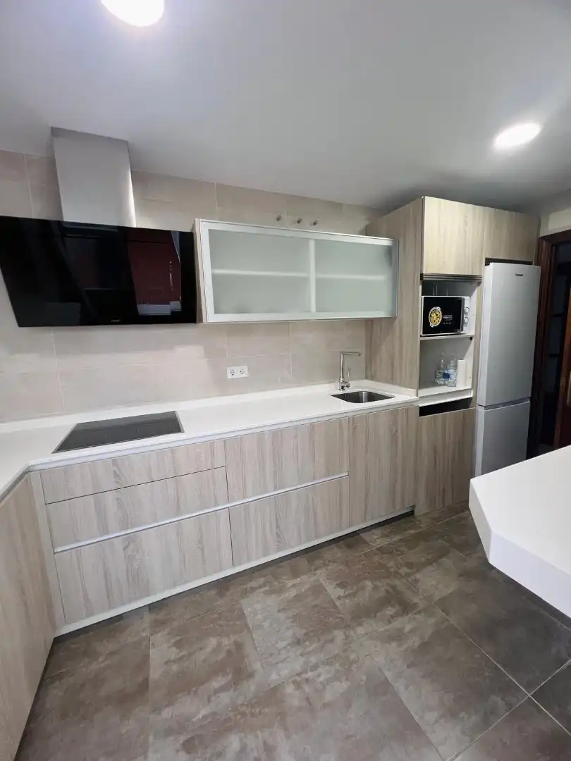 Küche von Wohnung zum Verkauf in Almendralejo mit Klimaanlage, Heizung und Terrasse