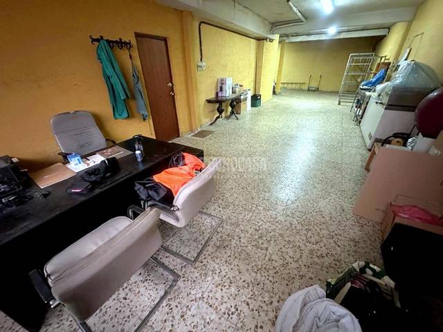 Local comercial en Venta en Entrevías