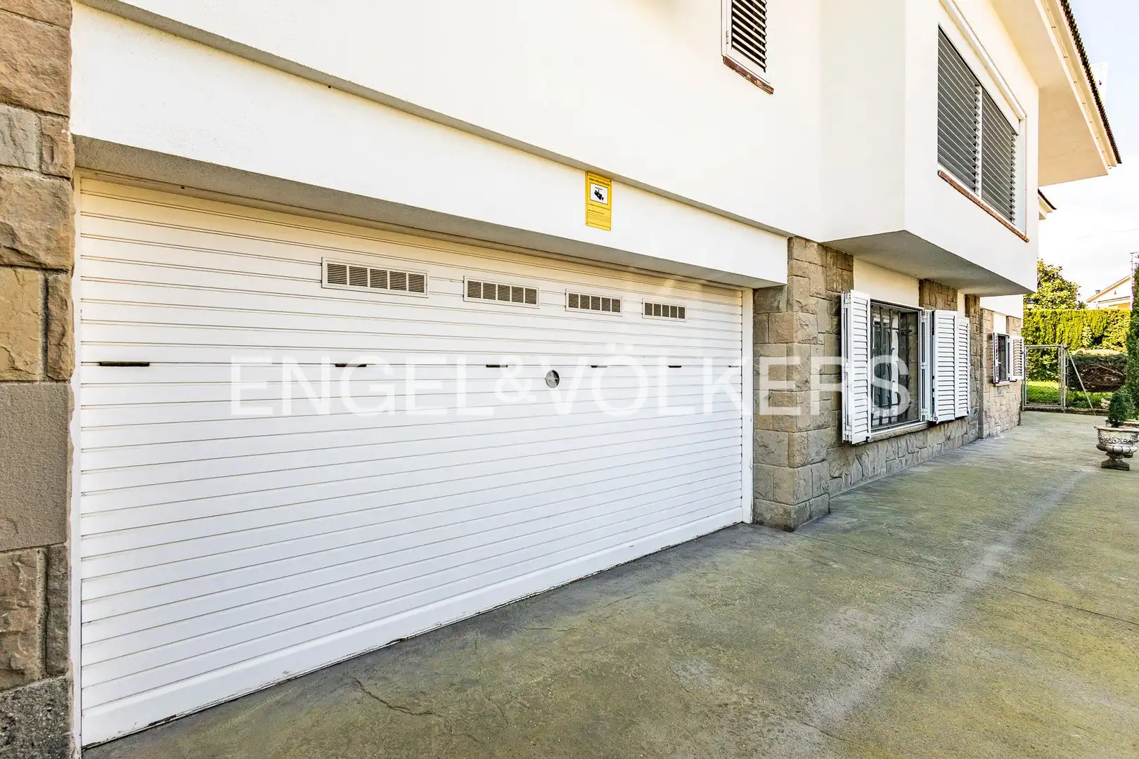 Vista exterior de Casa o xalet en venda en Abrera amb Aire condicionat, Calefacció i Jardí privat