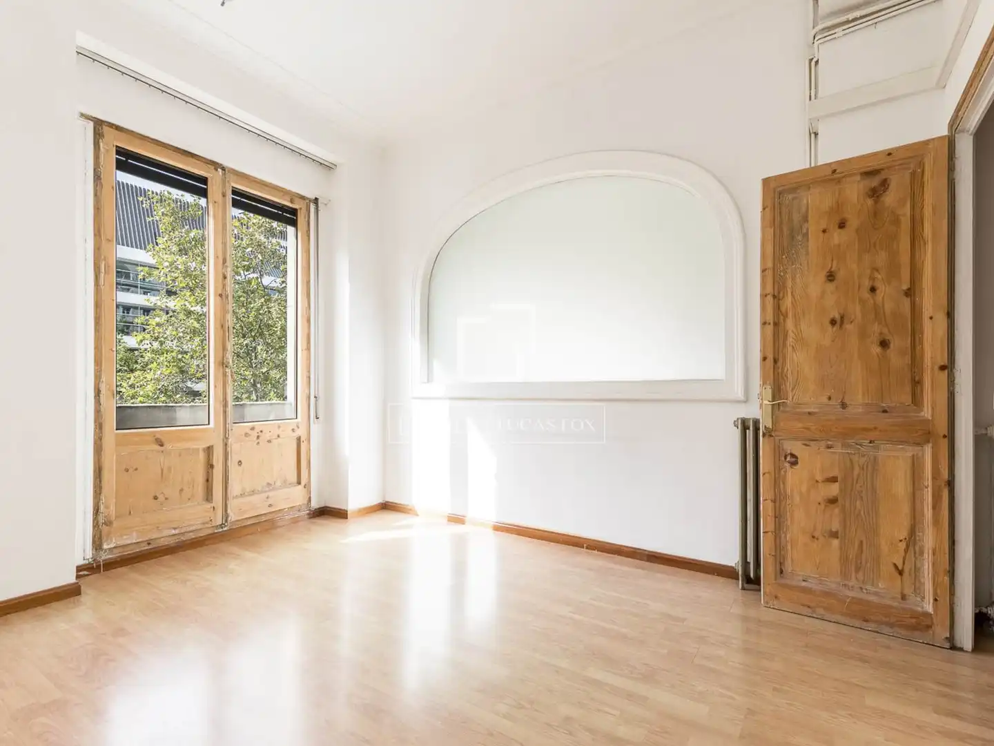 Bedroom of Flat for sale in Barcelona  with Air Conditioner and Heating