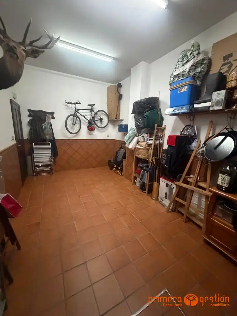 Casa o xalet en venda en Lora del Río amb Aire condicionat i Calefacció