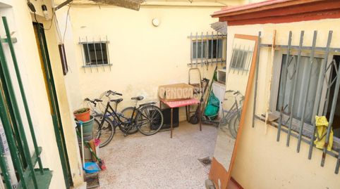 Foto 4 de Casa adosada en venta en La Plata, Sevilla Capital