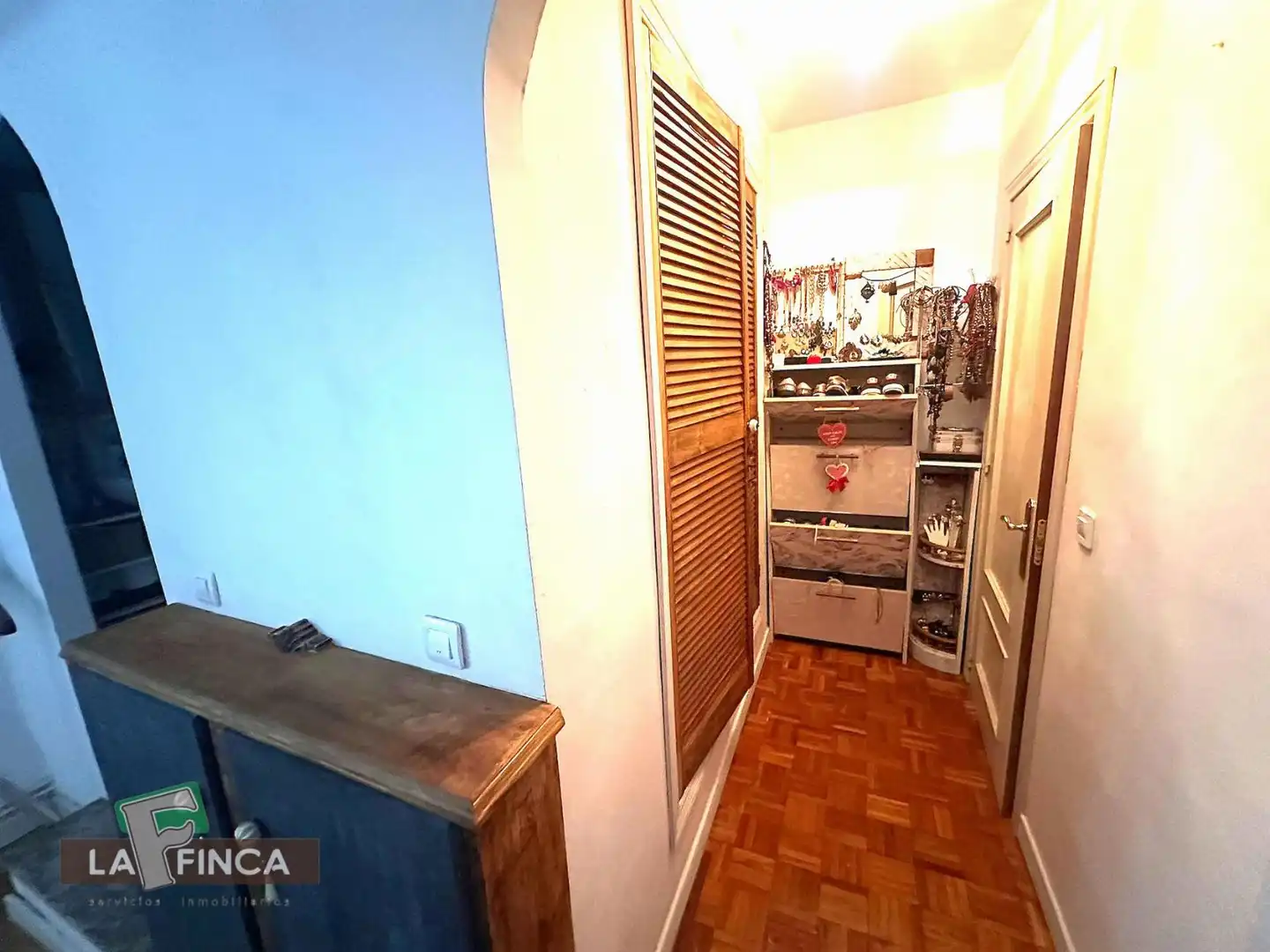 Flat for sale in Oviedo   with Heating and Furnished