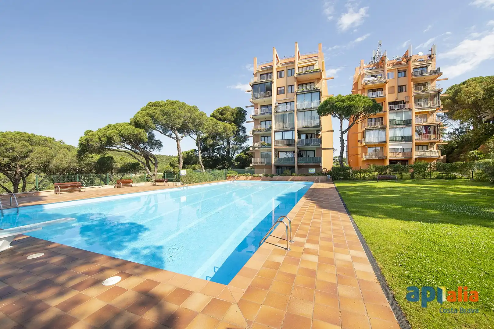 Piscina de Apartament en venda en Castell d'Aro, Platja d'Aro i s'Agaró amb Jardí privat i Piscina