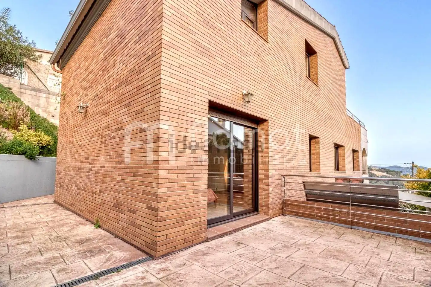 Vista exterior de Casa o xalet en venda en Tordera amb Jardí privat i Piscina