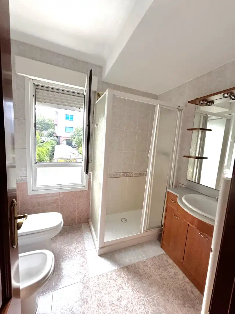Badezimmer von Wohnung zum Verkauf in Gorliz, Bizkaia