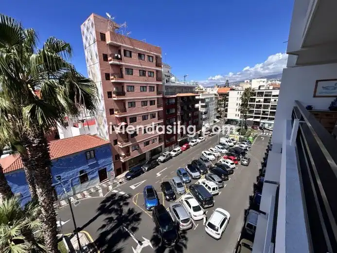 Vista exterior de Apartamento en venta en Puerto de la Cruz con Terraza, Amueblado y Horno