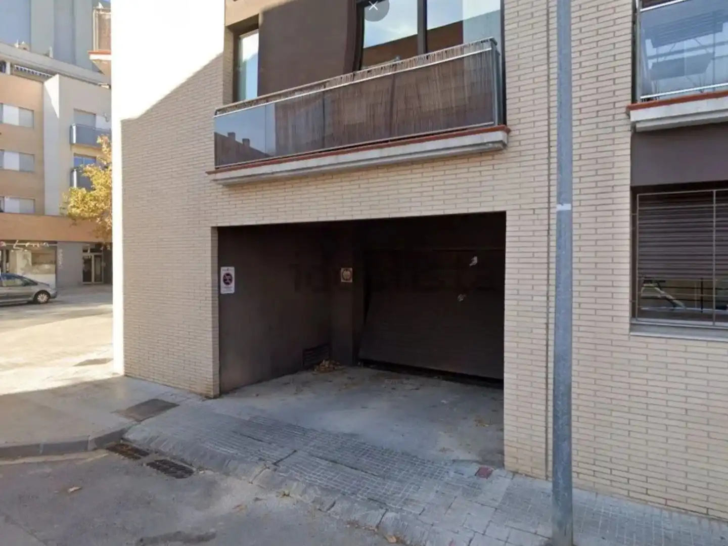 Parkplatz von Garage zur Miete in Terrassa