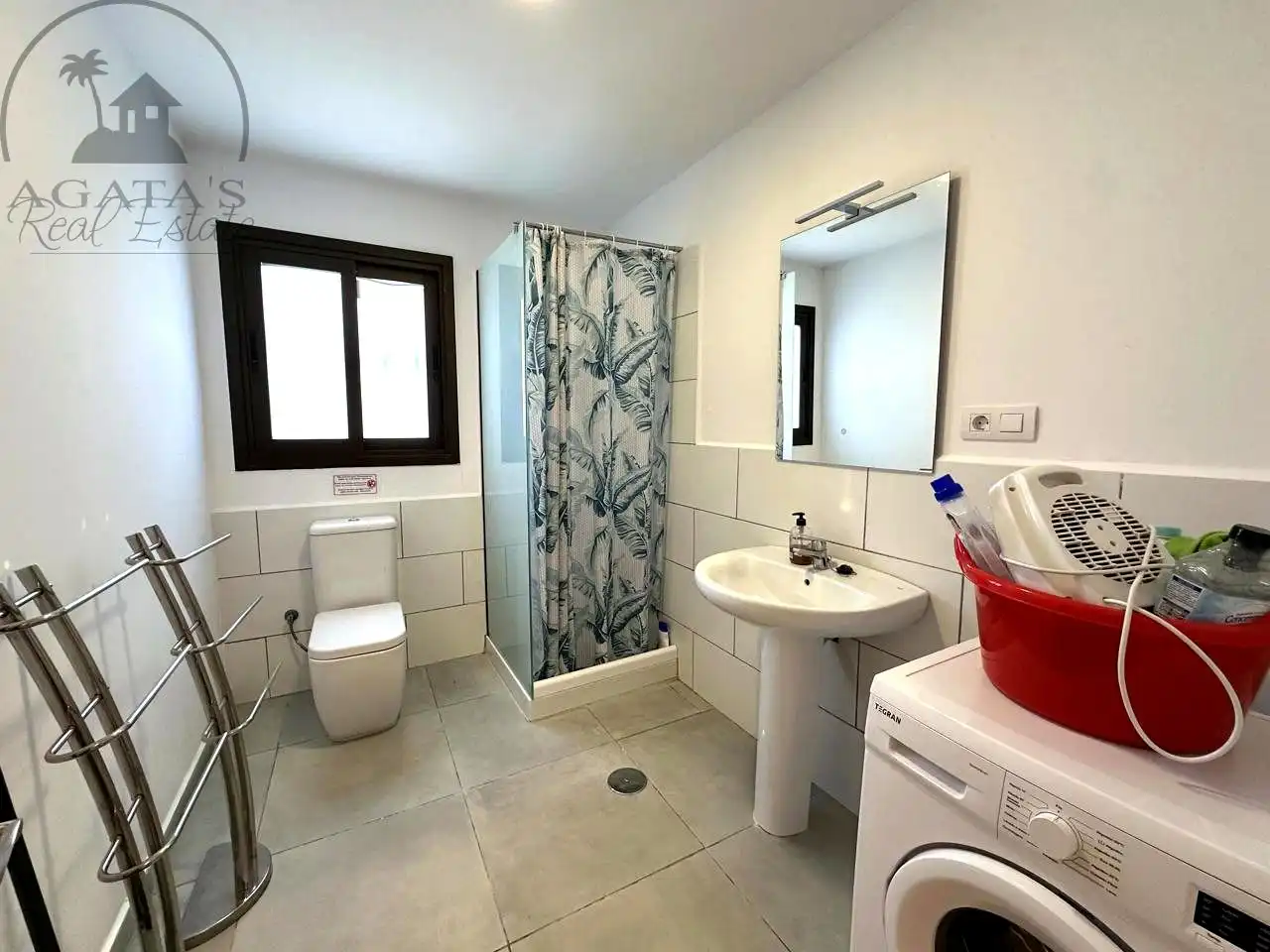 Badezimmer von Country house zum Verkauf in Santa Úrsula mit Privatgarten, Terrasse und Schwimmbad