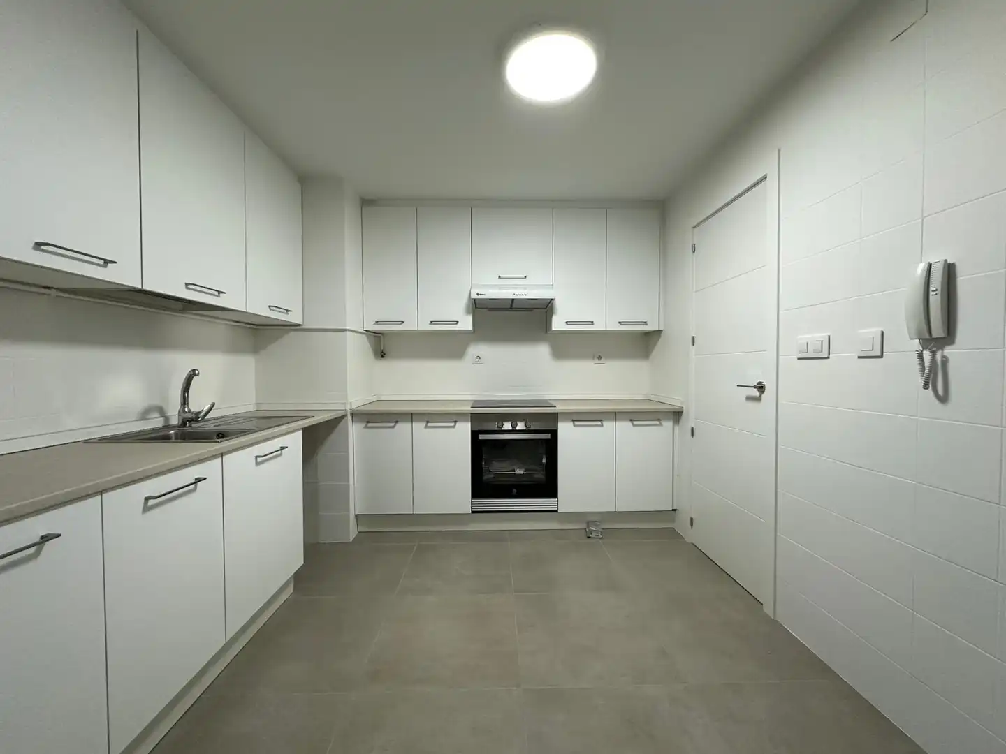 Küche von Wohnung zum Verkauf in Toledo mit Klimaanlage, Heizung und Privatgarten
