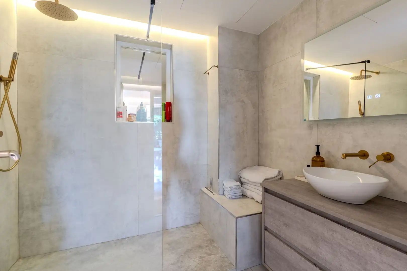 Apartament amb piscina en venda a Nueva Andalucía, imagen 17