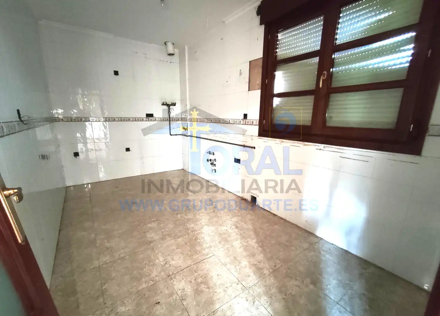 Cuina de Casa o xalet en venda en Nava amb Jardí privat i Terrassa