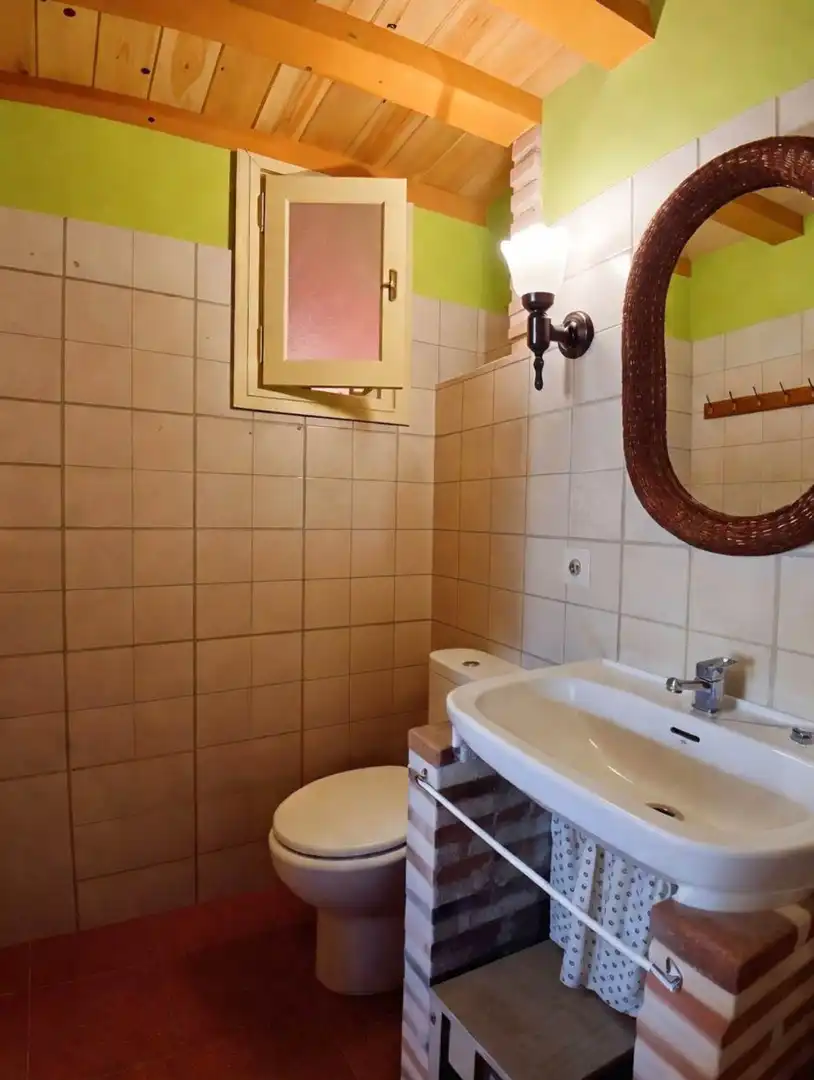 Badezimmer von Haus oder Chalet zum Verkauf in Santa María la Real de Nieva mit Privatgarten