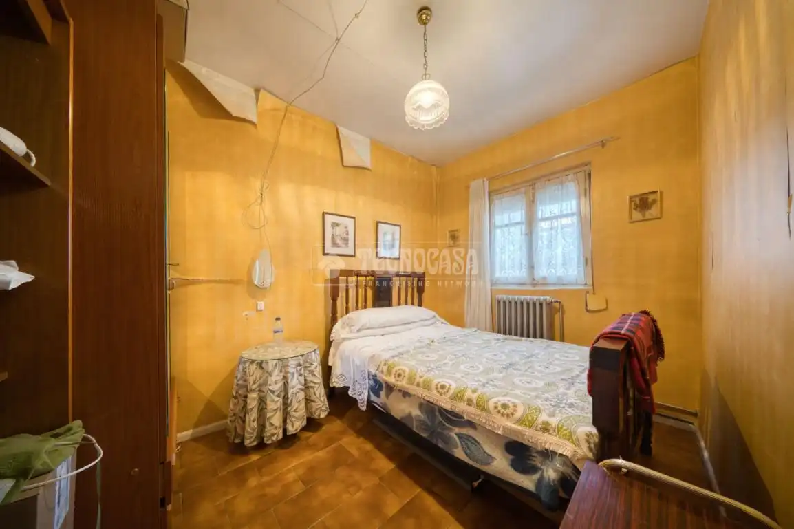 Habitación de Piso en venta en Valladolid con Calefacción