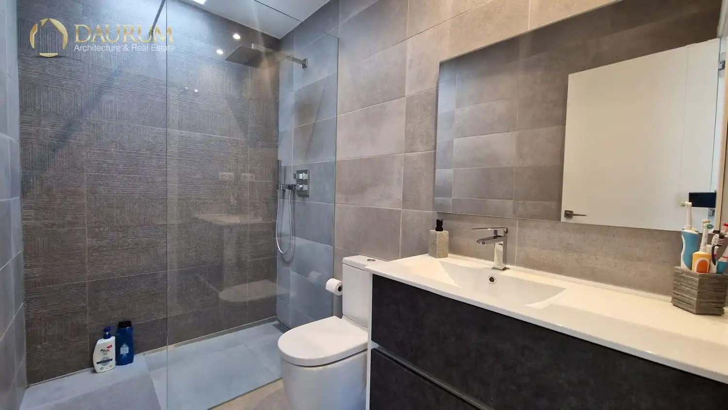 Baño de Casa o chalet en venta en Pozuelo de Alarcón con Aire acondicionado, Calefacción y Terraza