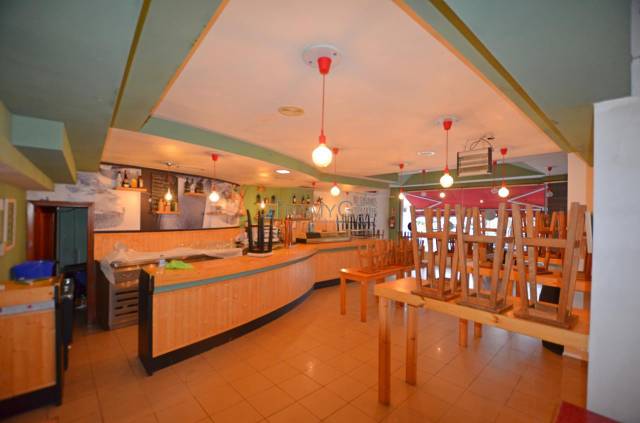 Edificio en Venta en Tui