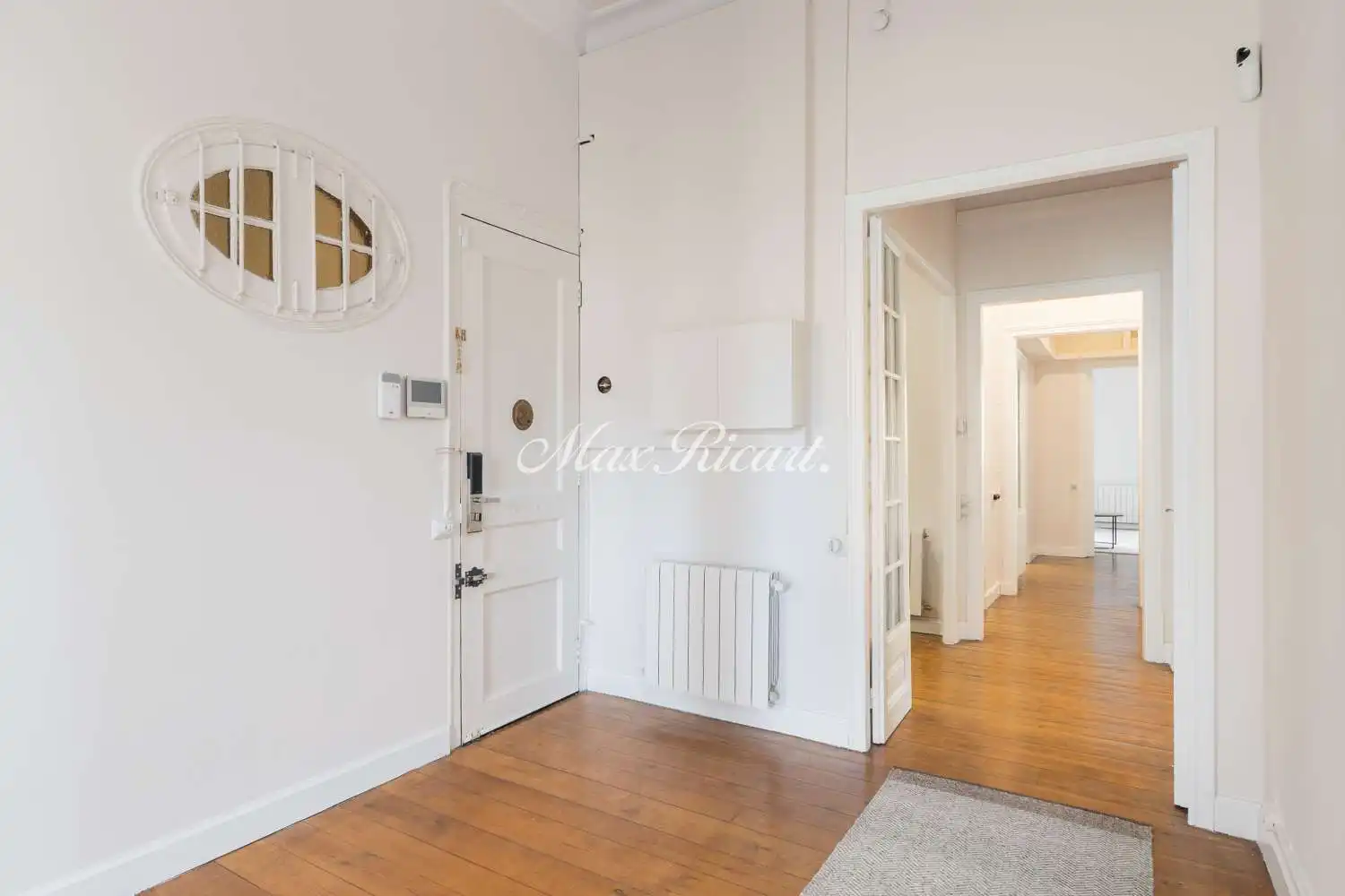 Flat for rent in Barcelona  with Air Conditioner, Heating and Swimming Pool