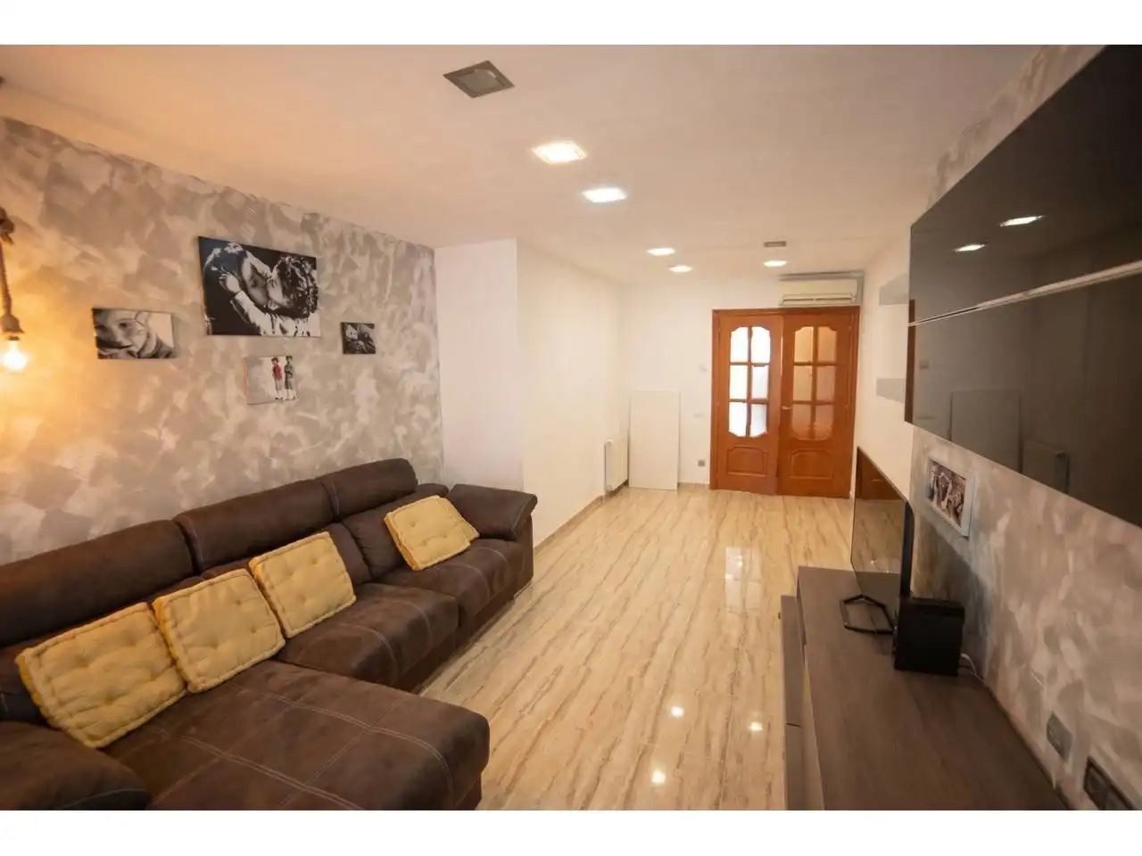 Sala de estar de Piso en venta en Castellar del Vallès con Aire acondicionado, Calefacción y Terraza