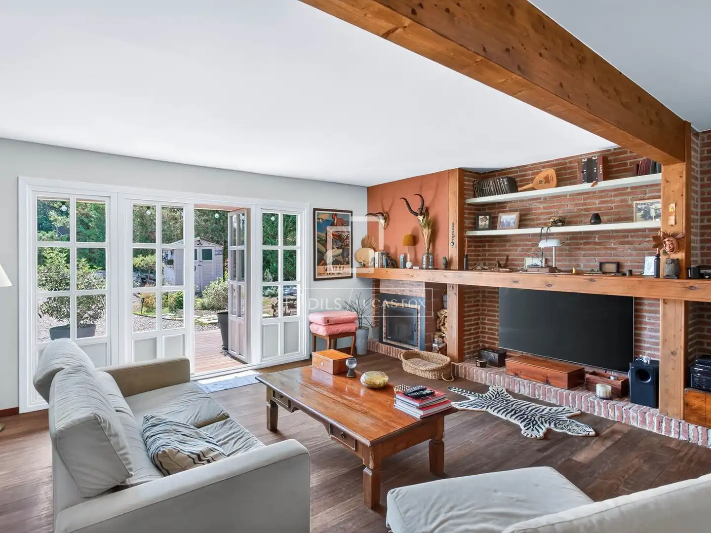 Sala de estar de Finca rústica en venta en Vallromanes con Calefacción, Jardín privado y Parquet