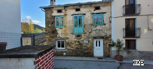 Casa-chalet en Venta en A Pontenova